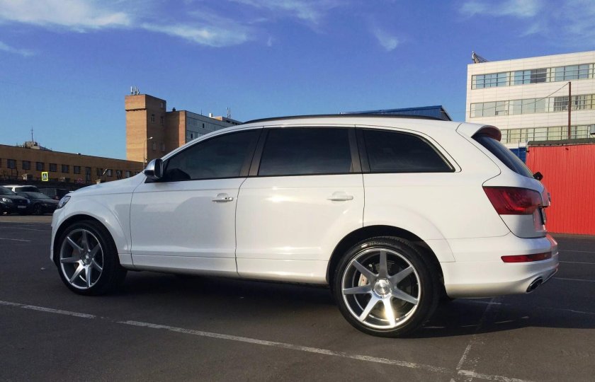 Audi q7 r22