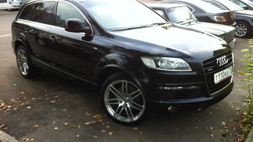 Audi q7 r18