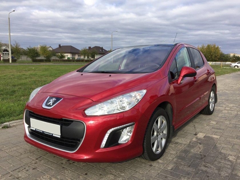 Пежо 308 Аллюр