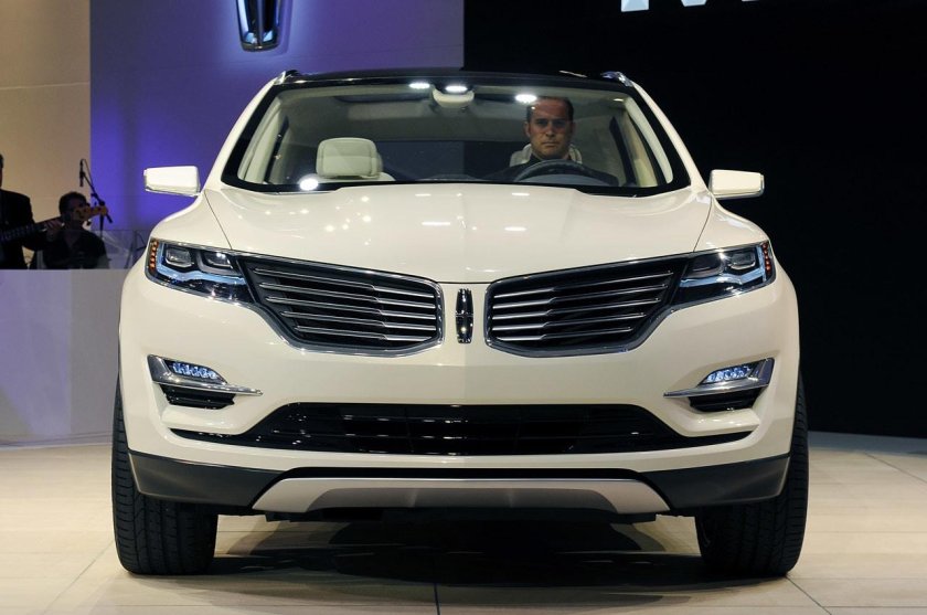 Кроссовер Линкольн МКС Размеры