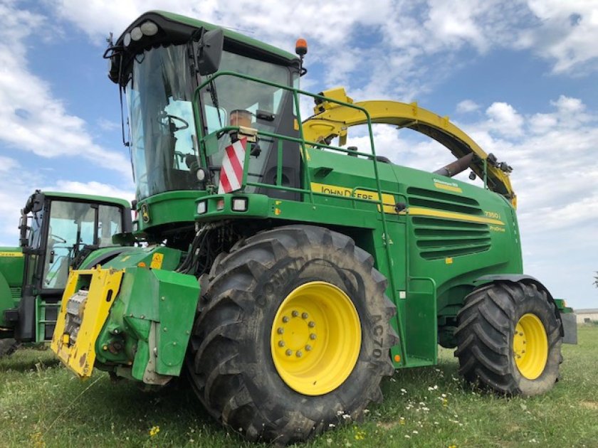 Комбайн Джон Дир