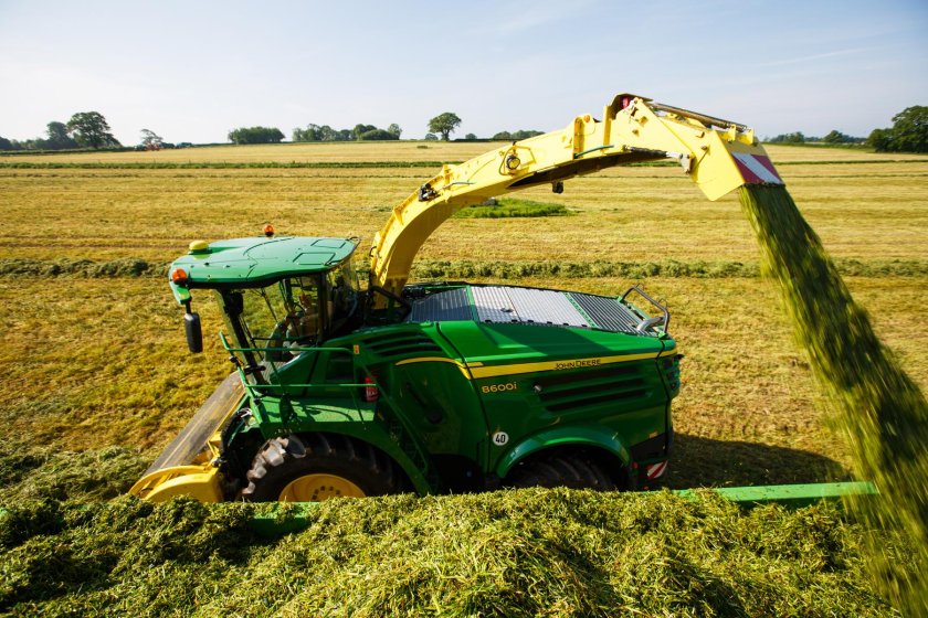 Джон Дир 8600i