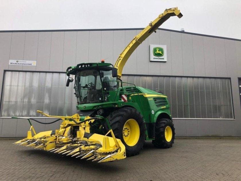 Силосный комбайн Джон Дир