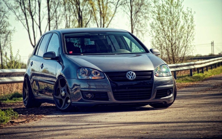 Volkswagen Golf GTI mk5