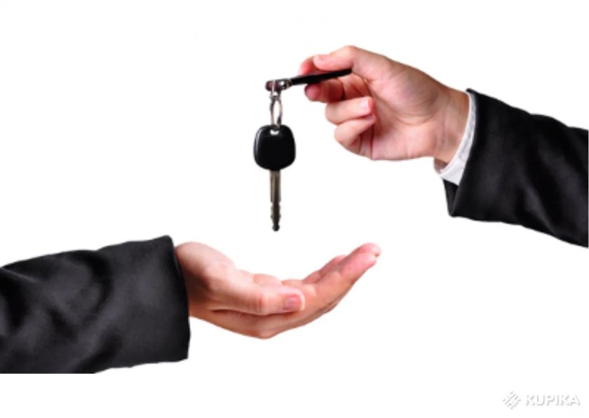 Ключи в руке