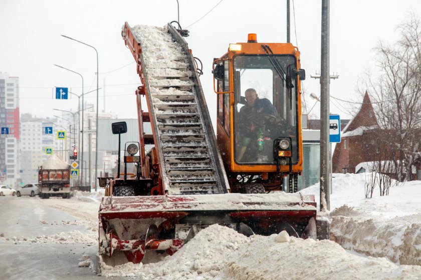 Снегоуборочная техника