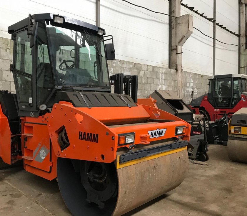 Дорожный каток Hamm—90.