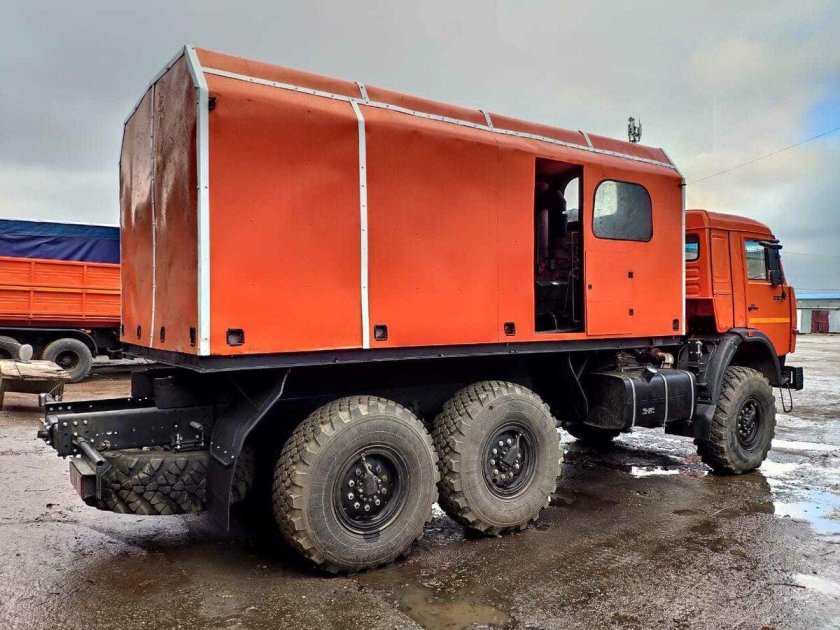 КАМАЗ 43118 со спальником