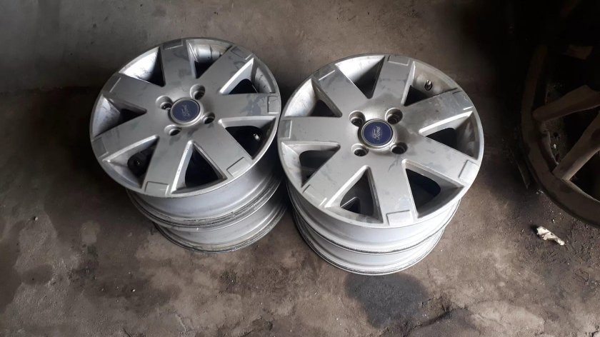 Диски на Форд Фьюжн r15