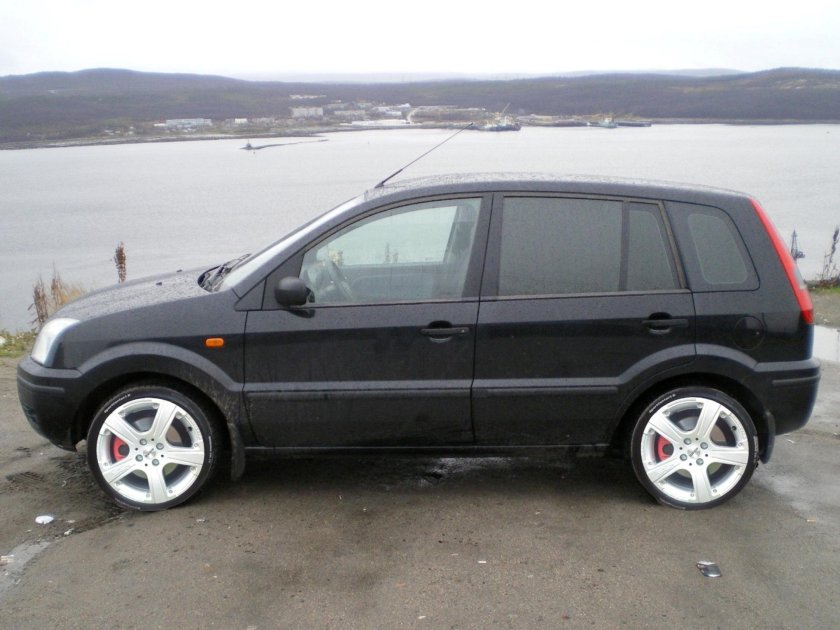 Форд Фьюжн на 17 колесах