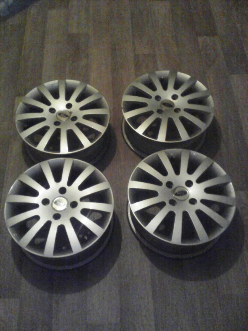 Литые диски на Форд Фьюжн r15