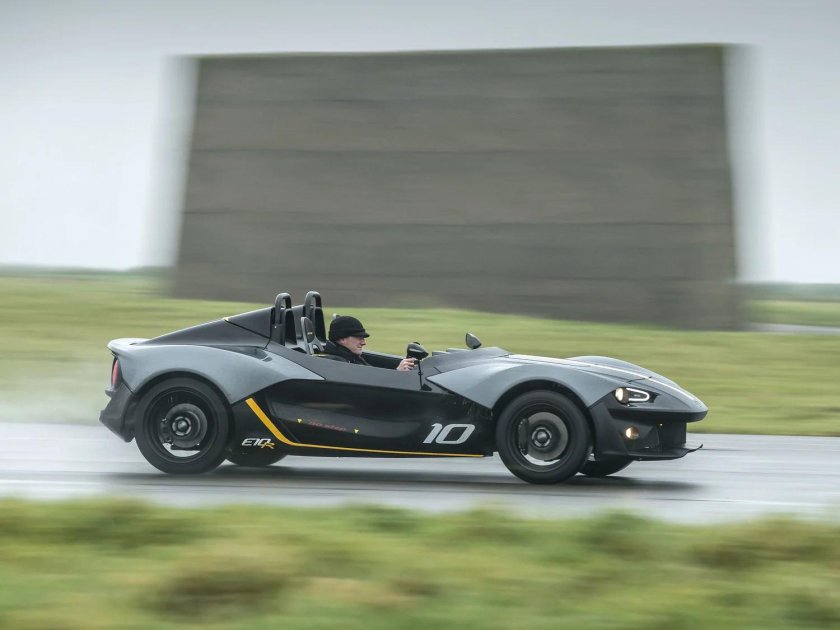 Марка машины Zenos