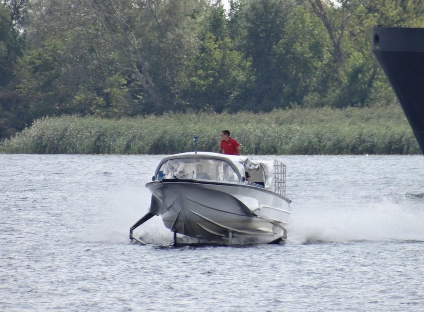 Катер СПК Невка