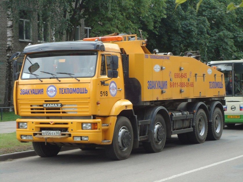 Грузовой эвакуатор КАМАЗ 6520
