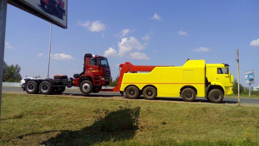 Грузовой эвакуатор КАМАЗ 65201