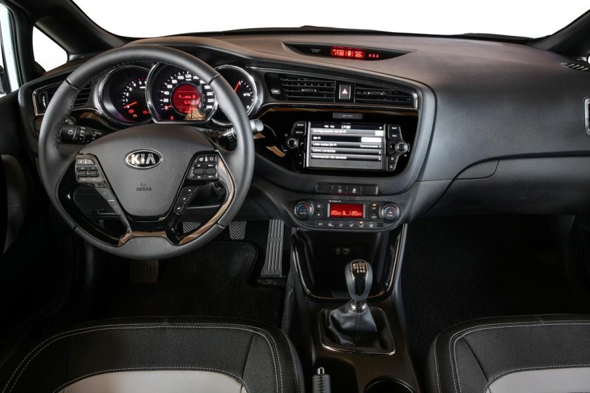 Kia Ceed 2016 салон