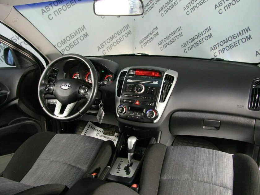 Ceed 2011 салон