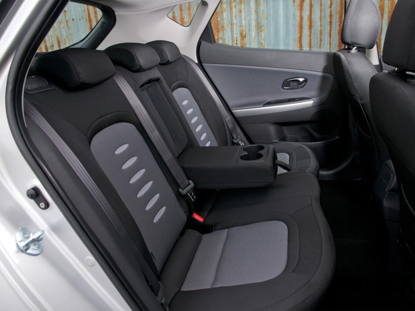 Kia Ceed 2012 хэтчбек салон задний ряд