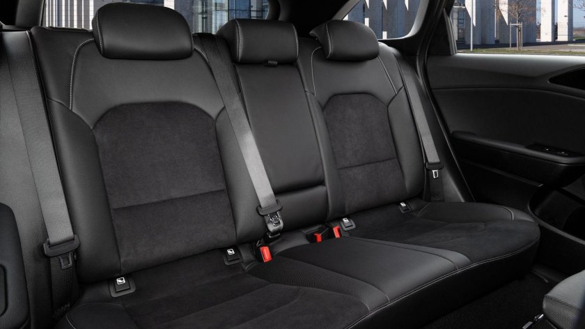 Киа СИД 2011 салон сзади