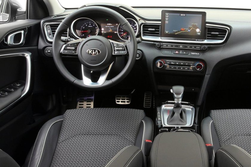 Kia Ceed 2019 салон