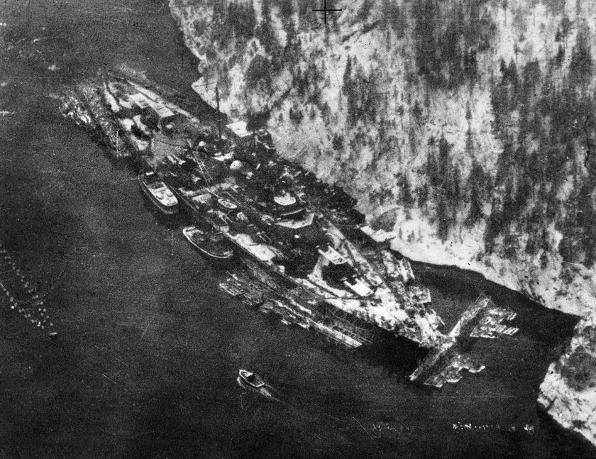 Потопление линкора Тирпиц