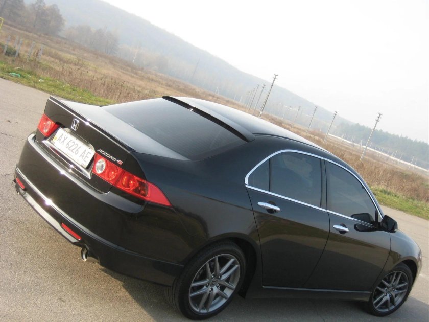 Хонда Аккорд 7 задний спойлер