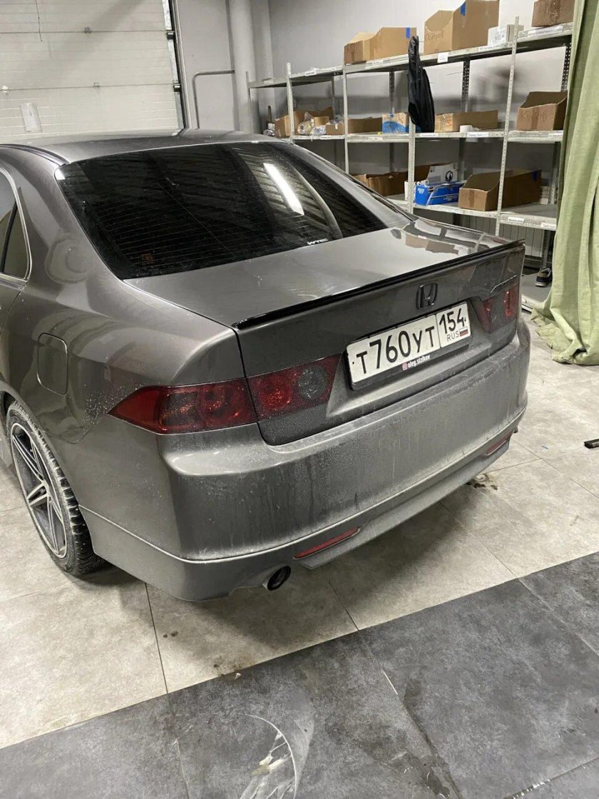 Лип спойлер Honda Accord 7