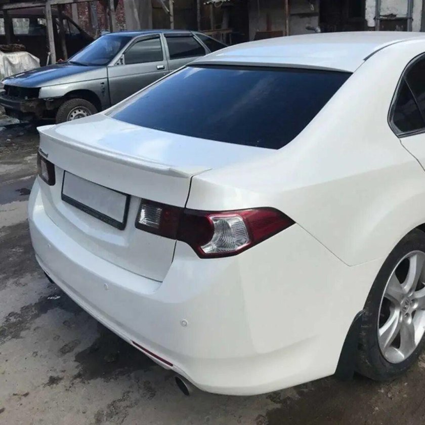 Лип спойлер Хонда Аккорд 8