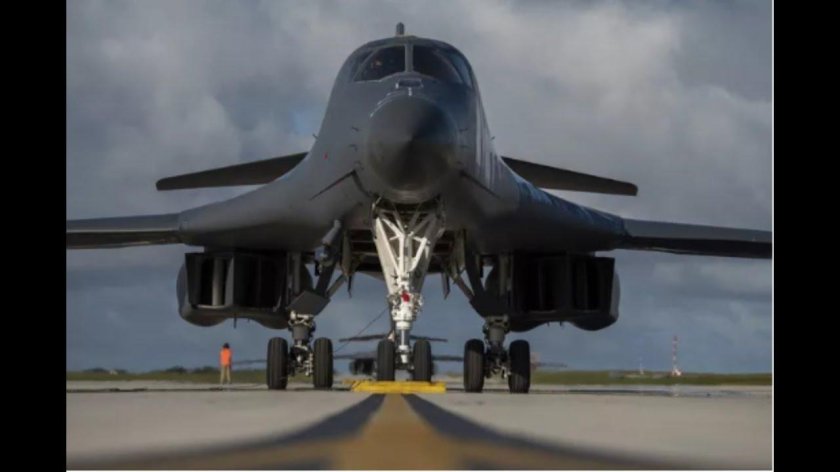 B 1 Lancer in Hi-res