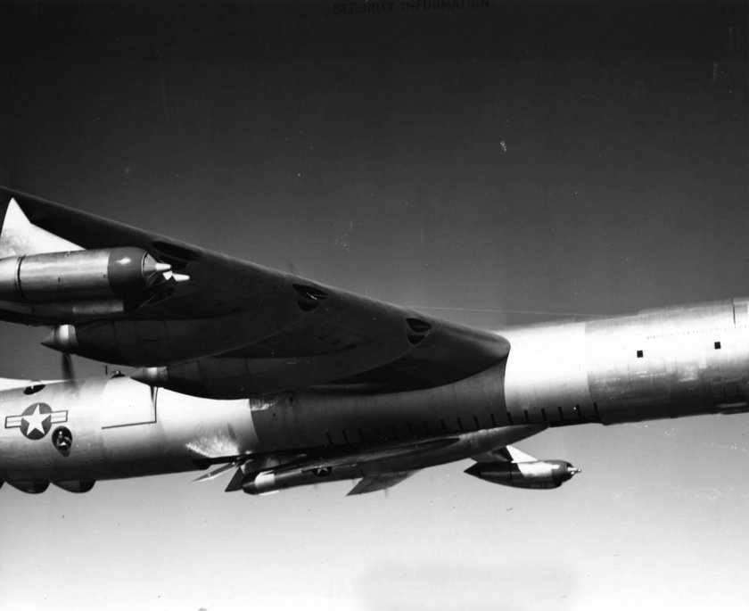 Самолёт Convair b 36