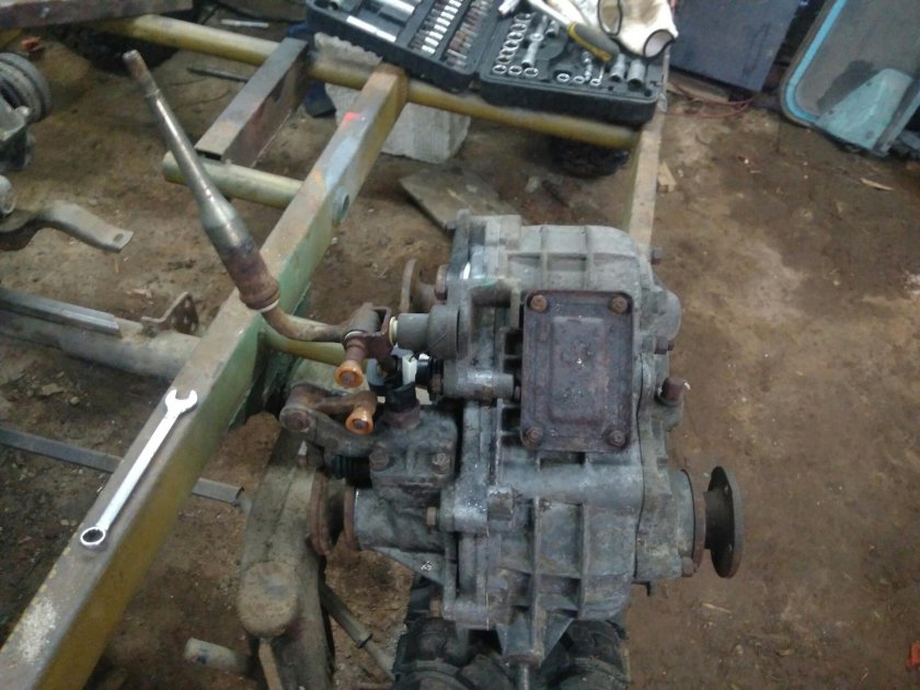 Раздатка ЛУАЗ 969