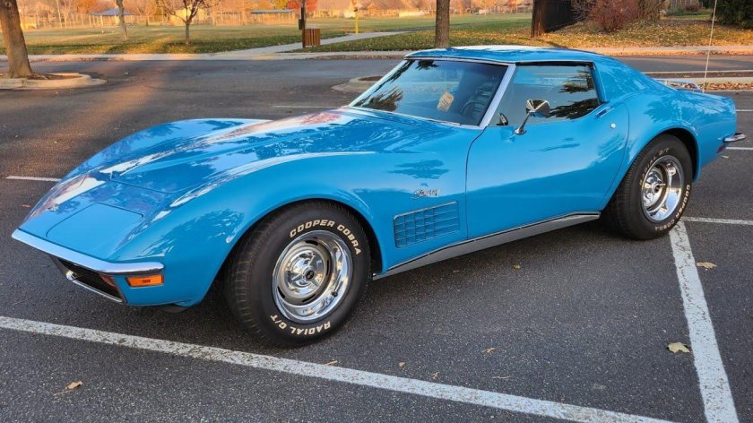 Шевроле Корвет 2000