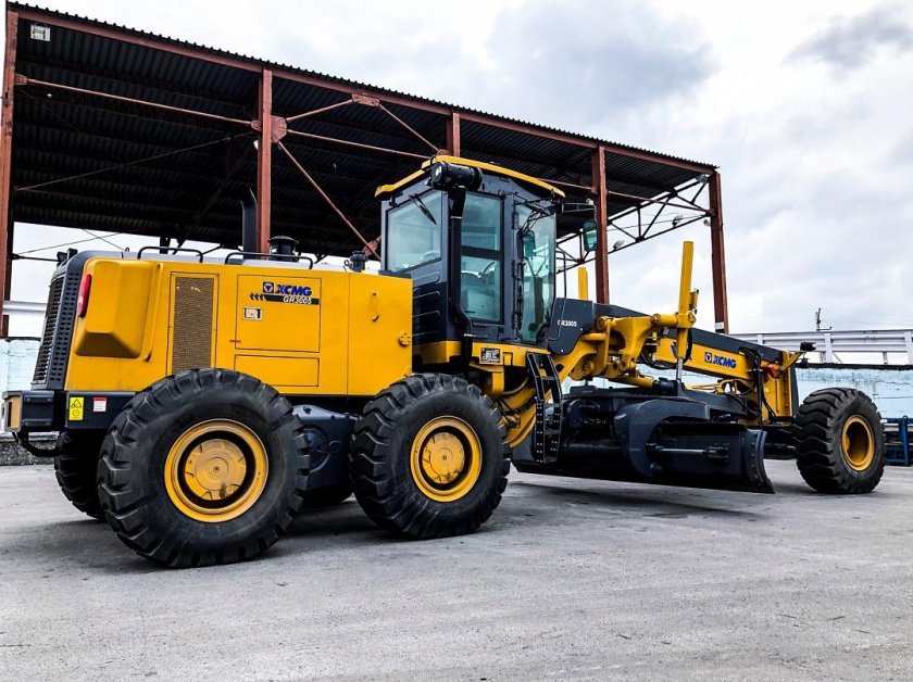 Автогрейдер gr 3005 TPRO