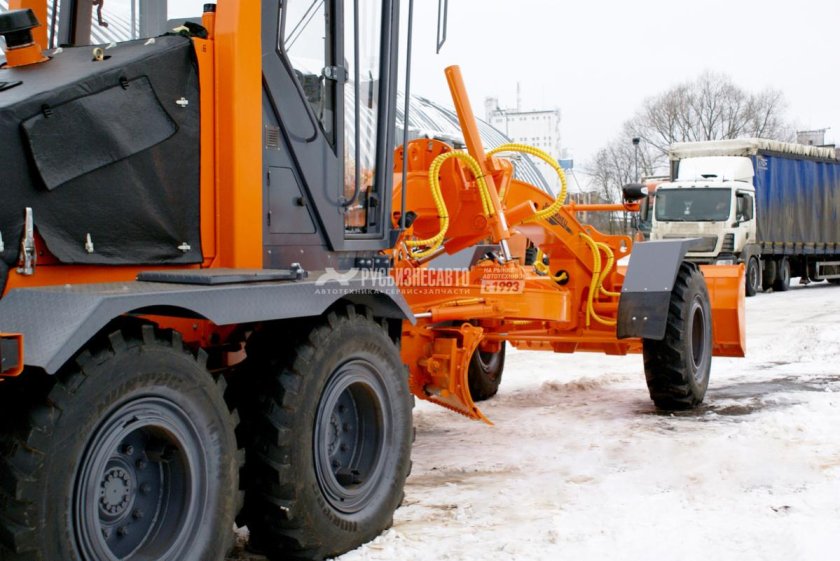 Автогрейдер DM-14.0 "Рыбинец"