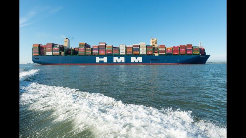 Контейнеровоз судно