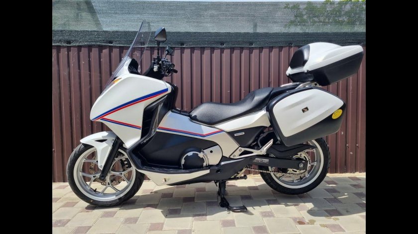 Хонда Интегра 700