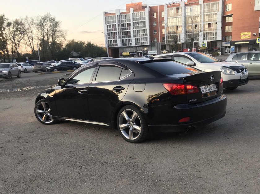 Lexus is 250 диски r18