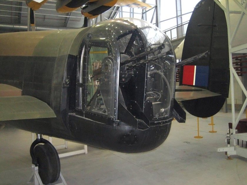 Avro Lancaster бомбардировщик