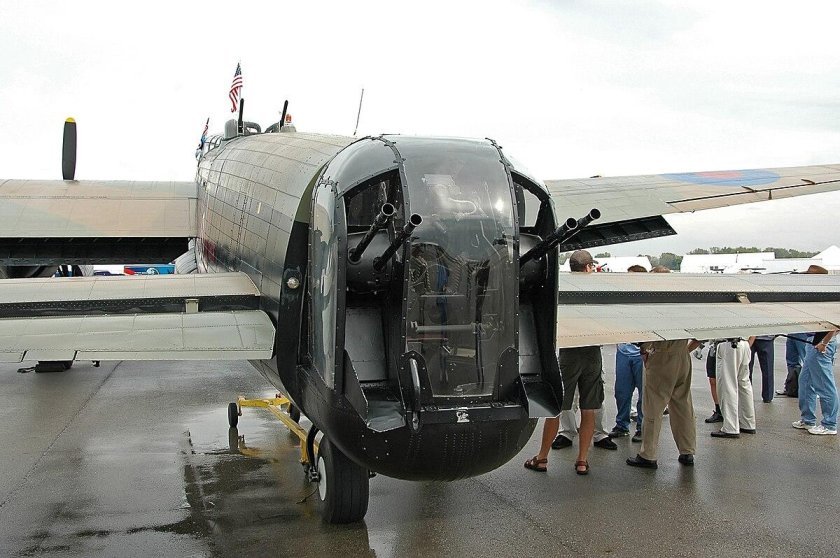 Avro Lancaster бомбардировщик