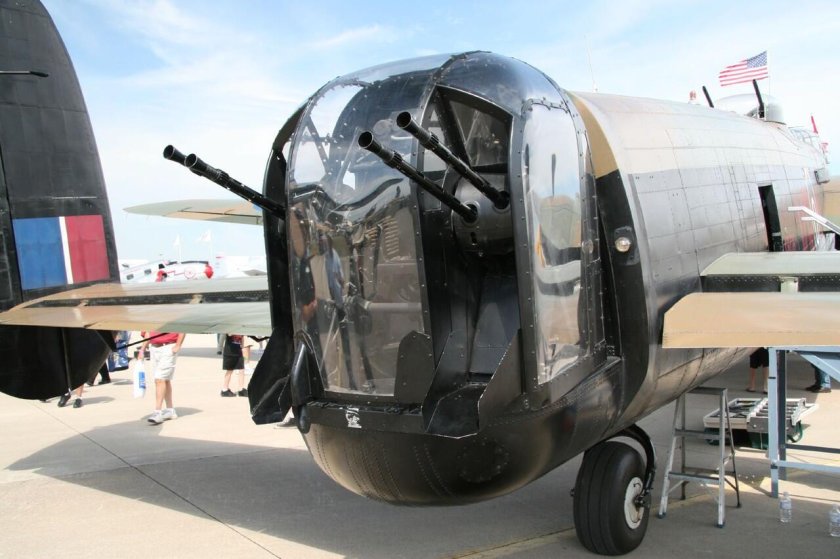 Авро Ланкастер