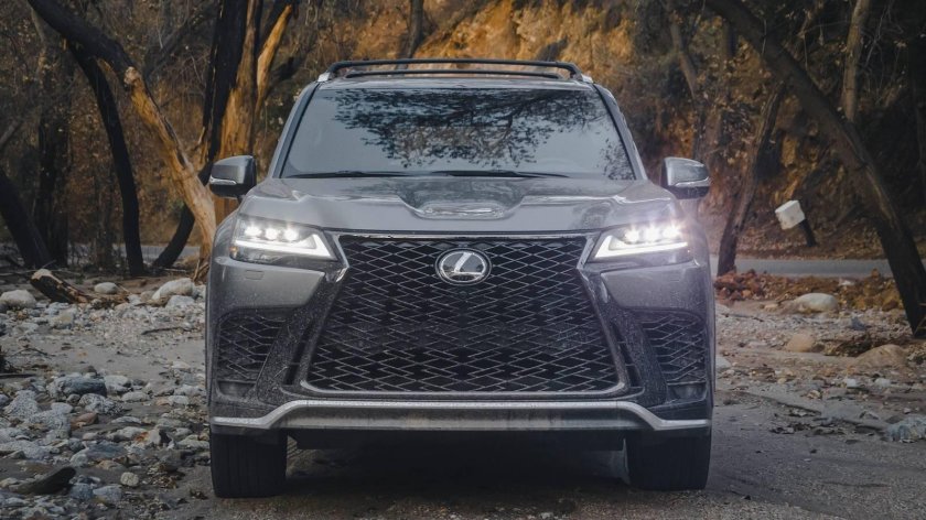 Лексус LX 700