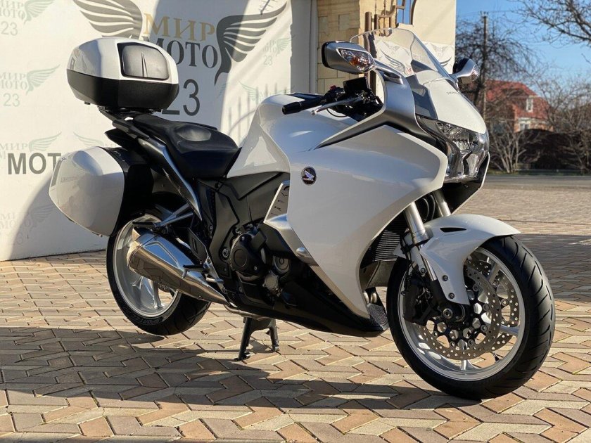 Vfr1200fd без пластика