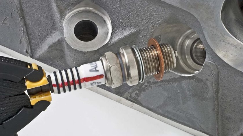 Диэлектрик для свечей зажигания