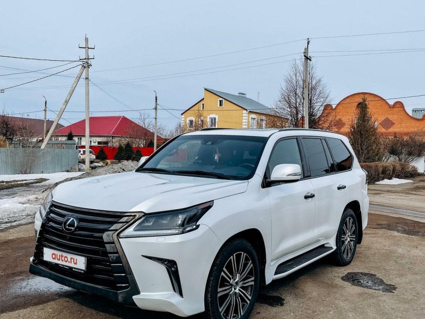 Фото Лексус 570 2018 белый