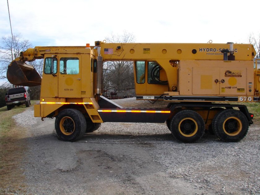 Badger 670 экскаватор планировщик