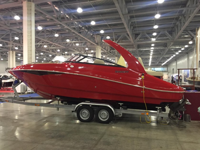 Катер Магниф 270