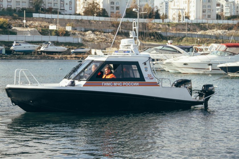 Катер Альянс 6.4