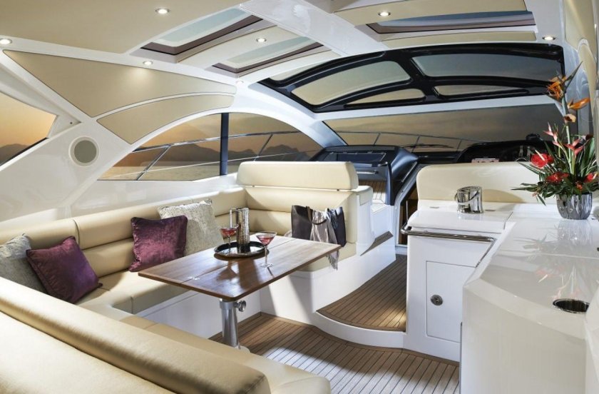 Яхта Сансикер Сан Ремо