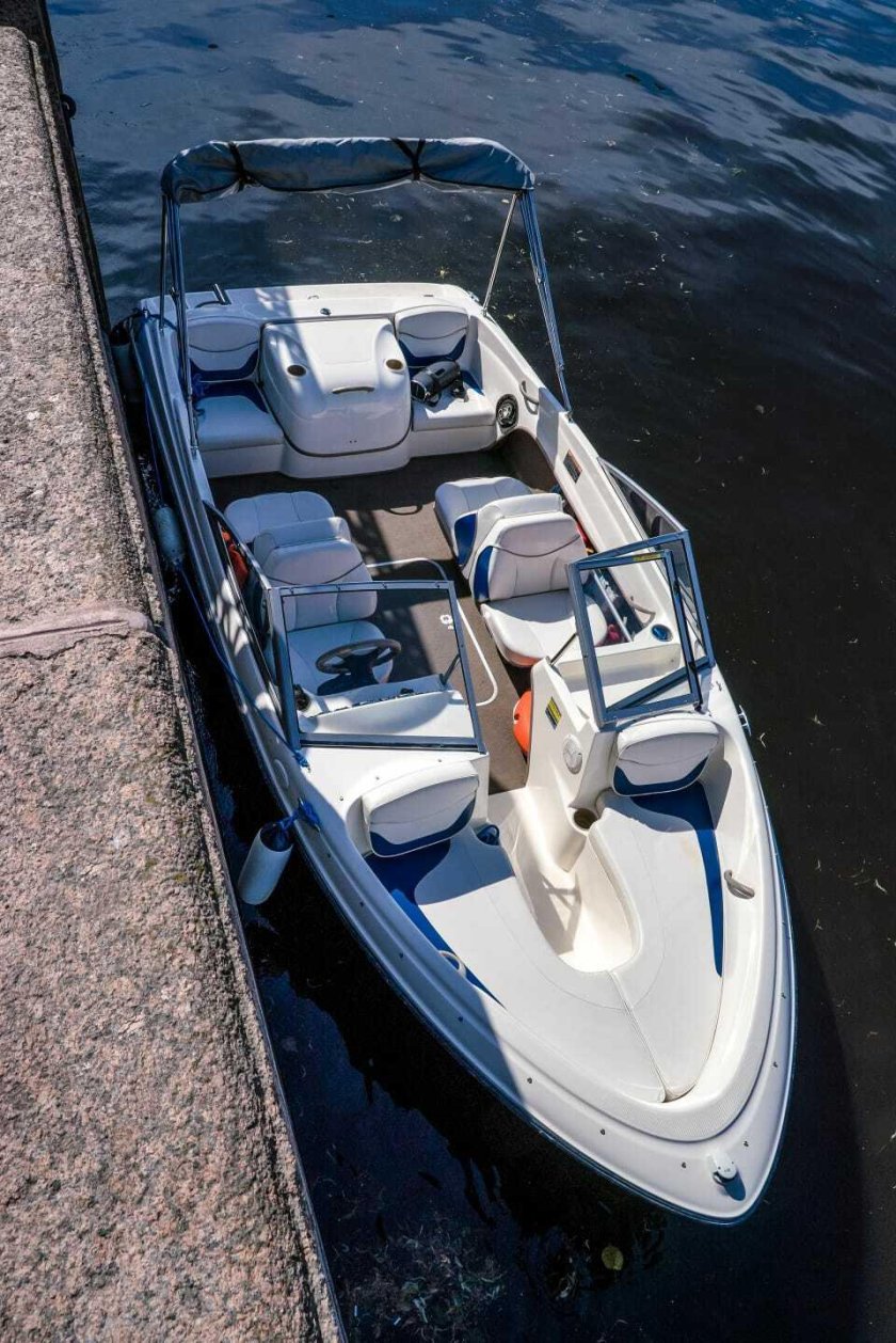 Катер Bayliner 175