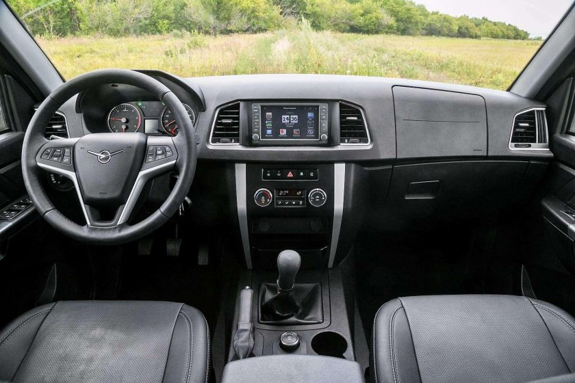 УАЗ Патриот 2017 салон